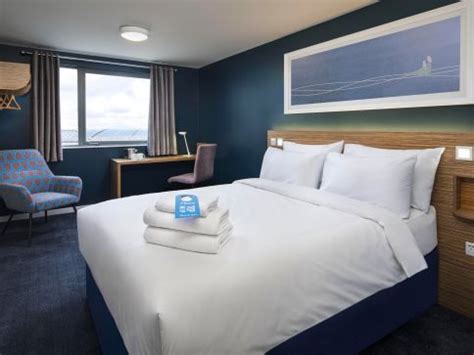 travelodge near victoria station london